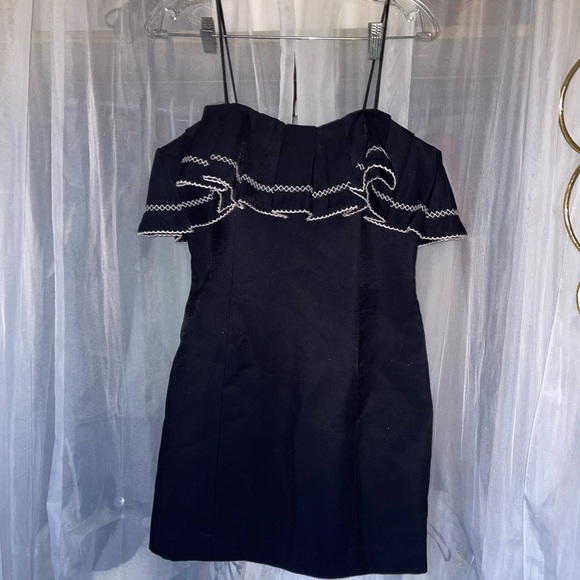 C/MEO Collective Affinity Ruffle Dress - Picture 2 of 8